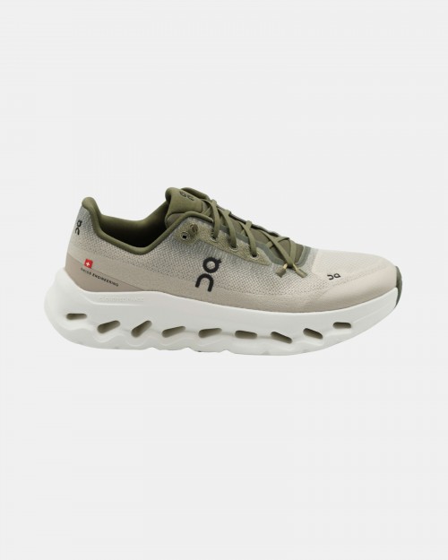 Sneakers ON RUNNING CLOUD...
